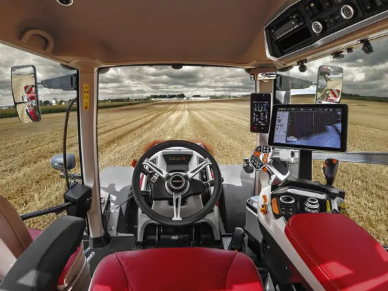 Førerhuset i Case IH Optum 440 med AFS Pro-skjerm