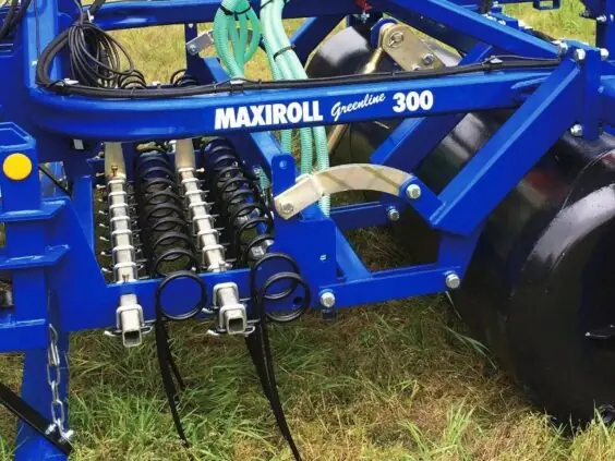 Ramme og harvetinder på DALBO Maxiroll Greenline 300