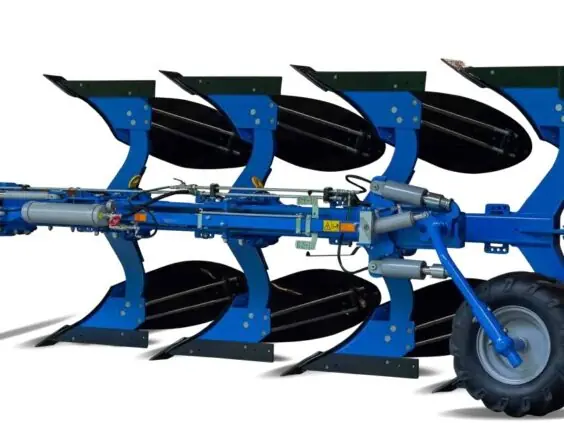 Överum Vari-Flex CX femskjærs vendeplog med hydraulisk justerbar arbeidsbredde