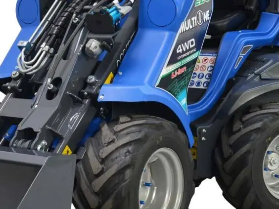 MultiOne EZ5 elektrisk minilaster sett fra venstre