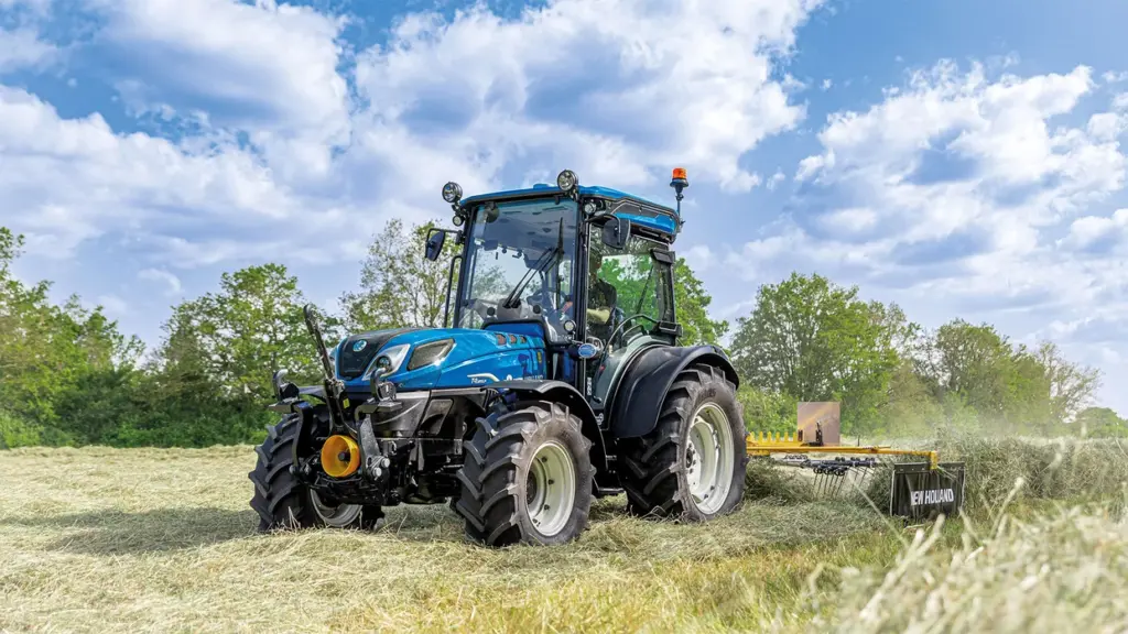 Førerhytta i New Holland T4 LP