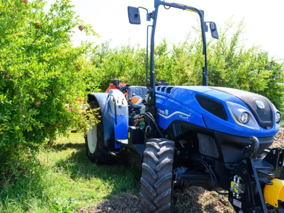 New Holland T4F S i frukthage