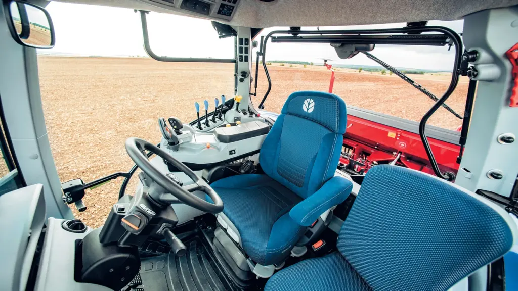 Førerhytta i New Holland T6 Methane Power