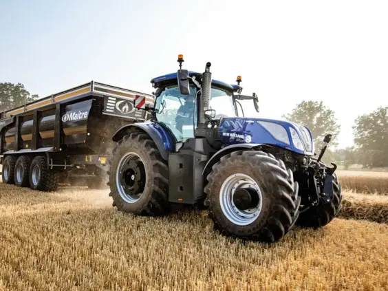 New Holland T7.270 Methane Power med henger