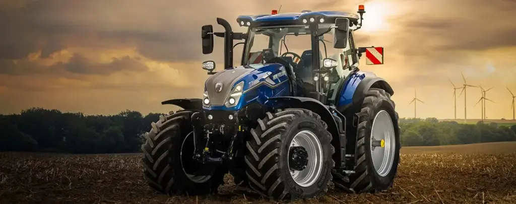 Arbeidslysene på New Holland T7 SWB