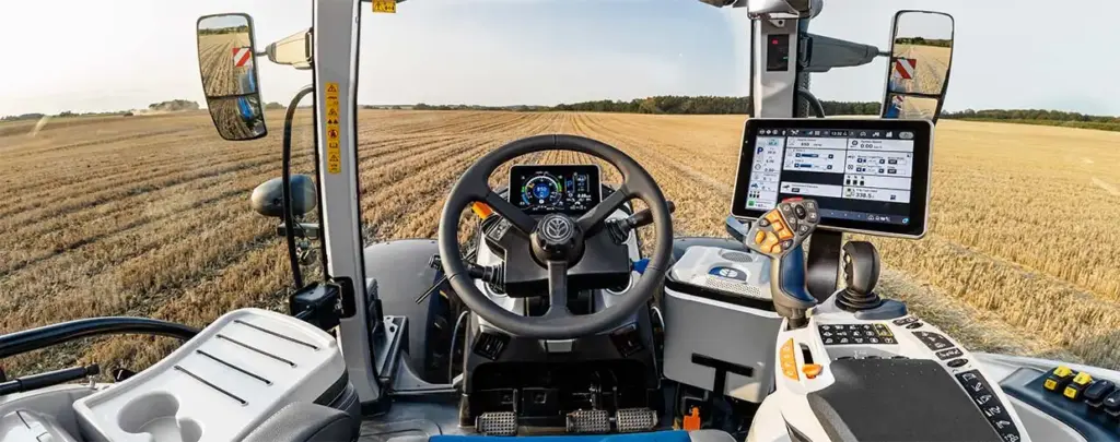 Førerhytta i New Holland T7 SWB