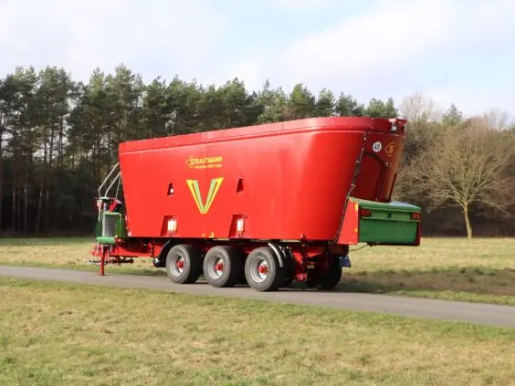 Strautmann Verti-Mix 4501 Triple fullfôrvogn med tridemaksel
